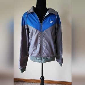 Vintage Nike Women's Blue/Gray Full Zip Up Jacket Size M.